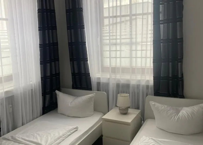 Goldstar Apartments Naehe Messe